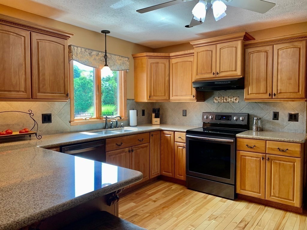 1 Grand Oak Farm Road Hadley, MA 01035 - Photo 10 of 41 Gallery Image 10
