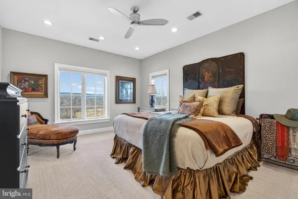 $3,395,000 | 21051 St Louis Road, Middleburg, VA 20117