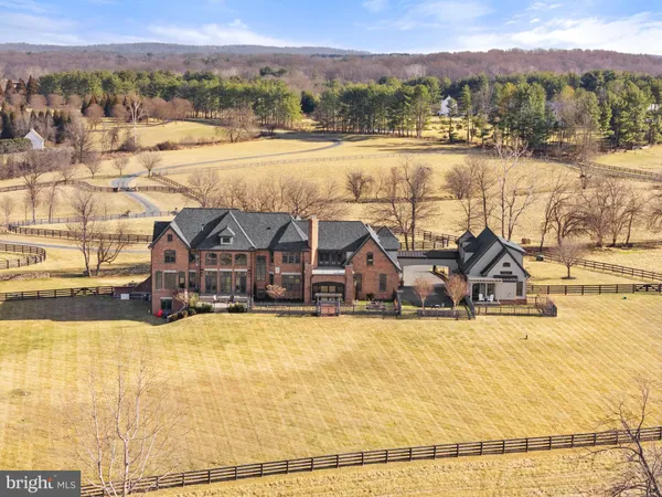 $3,395,000 | 21051 St Louis Road, Middleburg, VA 20117
