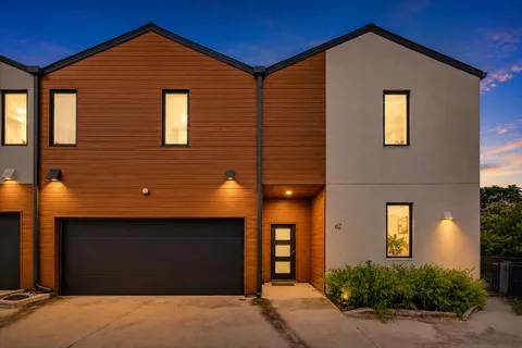 $600,000 | 1931 East 38th 1/2 Street, Unit 62, Austin, TX 78723