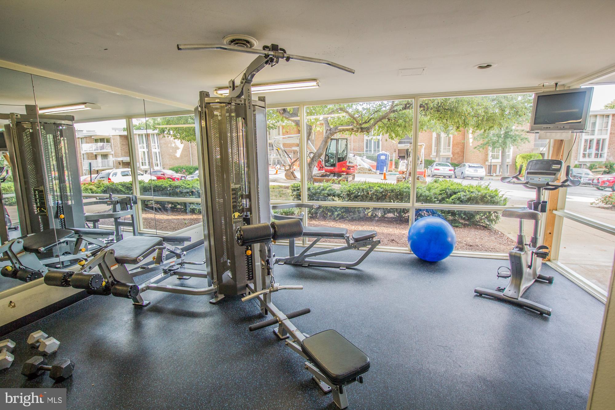 2612 Fort Farnsworth Road, Unit 262 Alexandria, VA 22303 - Photo 33 of 45 a view of a room with gym equipment