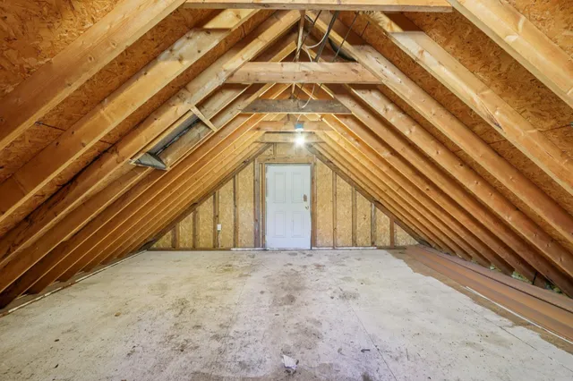 $370,000 | 1128 West Happy Hollow Road, Janesville, WI 53546