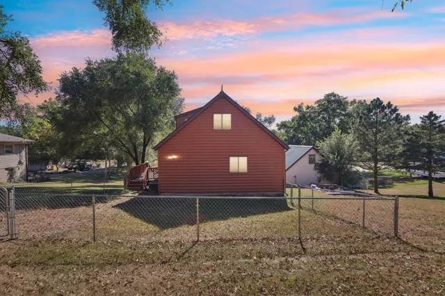 $370,000 | 1128 West Happy Hollow Road, Janesville, WI 53546