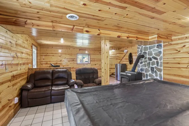 $370,000 | 1128 West Happy Hollow Road, Janesville, WI 53546