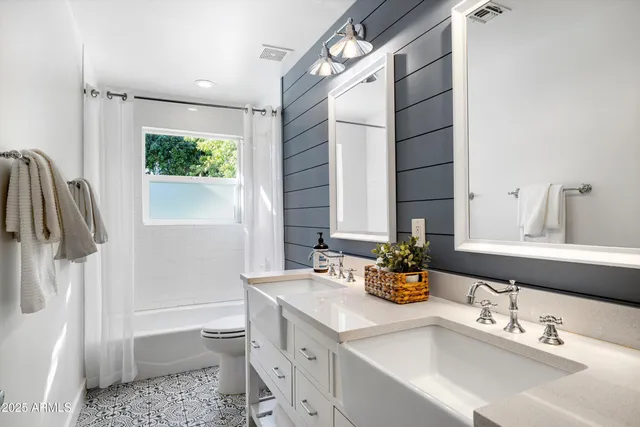 $1,595,000 | 4826 North 34th Place, Phoenix, AZ 85018