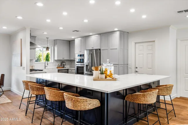 $1,595,000 | 4826 North 34th Place, Phoenix, AZ 85018