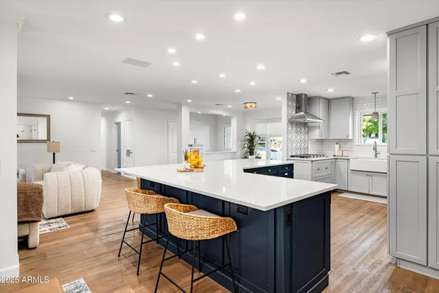 $1,595,000 | 4826 North 34th Place, Phoenix, AZ 85018