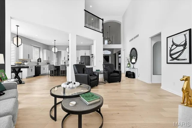 $995,000 | 500 Overlook Terrace Court, Eureka, MO 63025