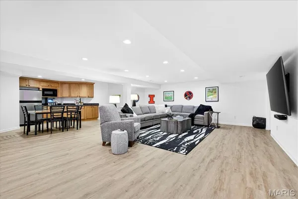 $980,000 | 500 Overlook Terrace Court, Eureka, MO 63025