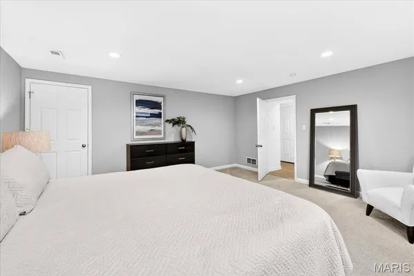 $980,000 | 500 Overlook Terrace Court, Eureka, MO 63025