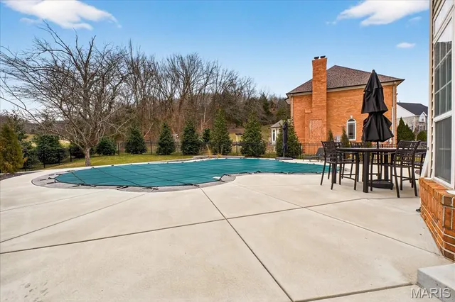 $995,000 | 500 Overlook Terrace Court, Eureka, MO 63025