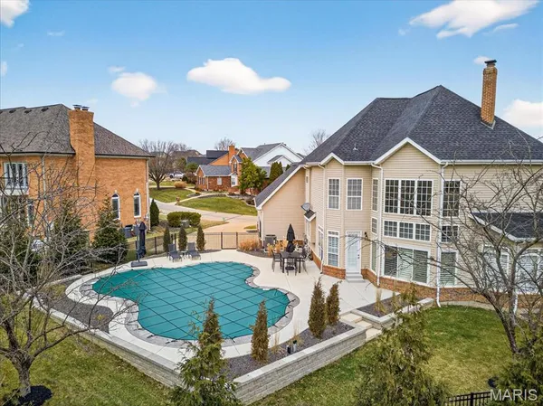 $980,000 | 500 Overlook Terrace Court, Eureka, MO 63025