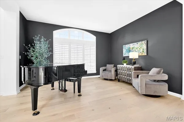 $980,000 | 500 Overlook Terrace Court, Eureka, MO 63025