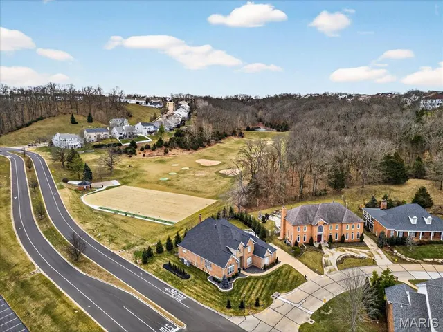 $995,000 | 500 Overlook Terrace Court, Eureka, MO 63025