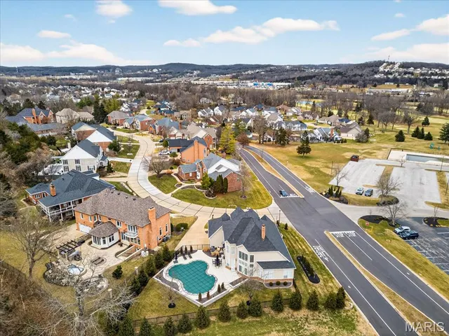 $995,000 | 500 Overlook Terrace Court, Eureka, MO 63025