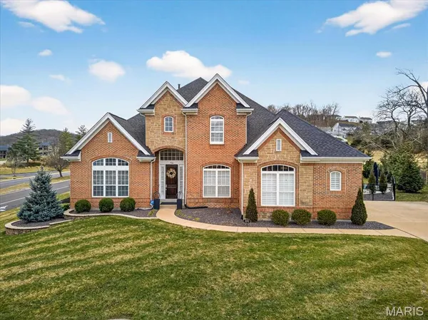 $980,000 | 500 Overlook Terrace Court, Eureka, MO 63025