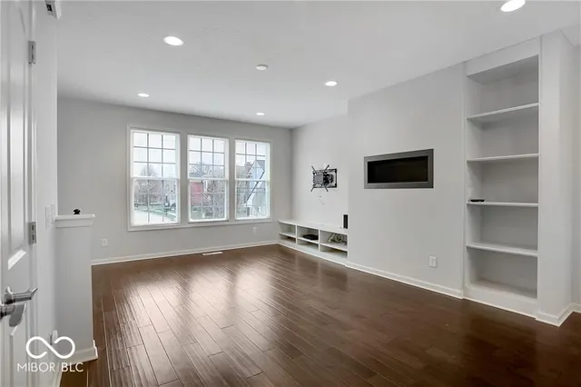 $3,100 | 2025 Broughton Street, Carmel, IN 46032