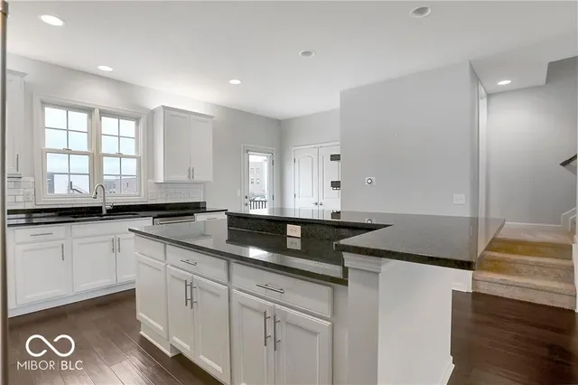 $3,100 | 2025 Broughton Street, Carmel, IN 46032