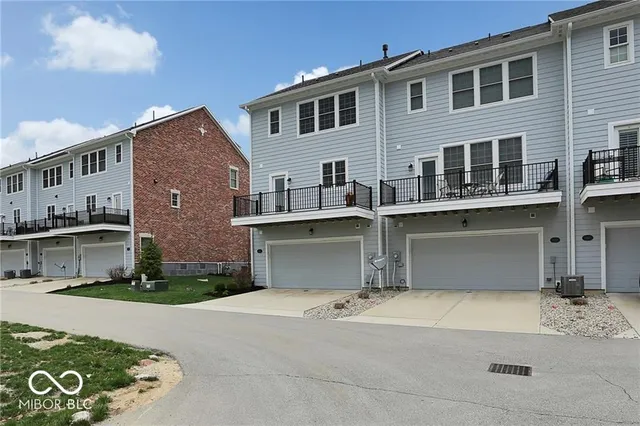 $3,100 | 2025 Broughton Street, Carmel, IN 46032