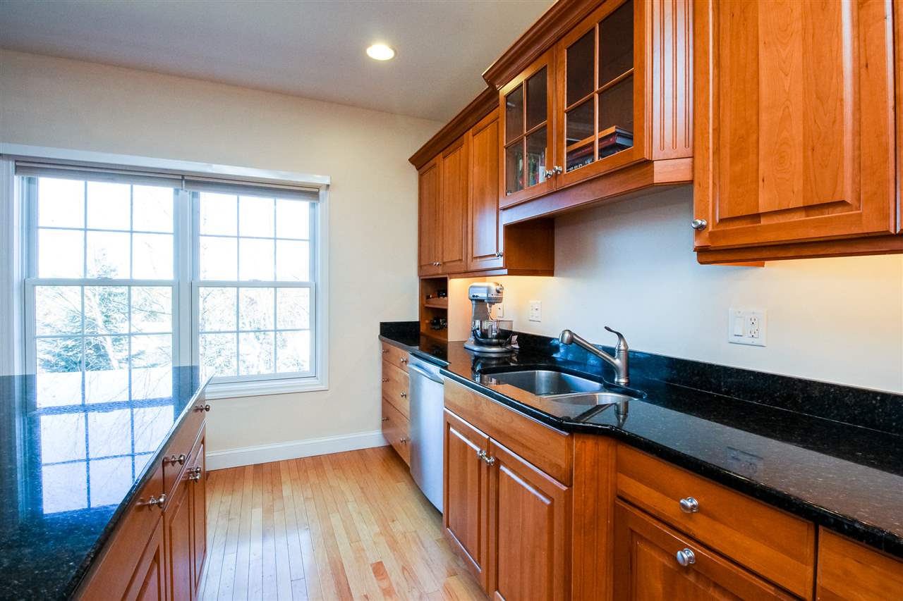 96 Mountain Village Road, Unit 96 Windham, NH 03087 - Photo 6 of 28