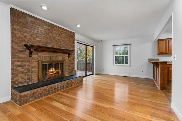 $630,000 | 3620 Charter Place, Ann Arbor, MI 48105