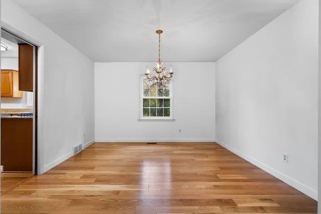 $630,000 | 3620 Charter Place, Ann Arbor, MI 48105