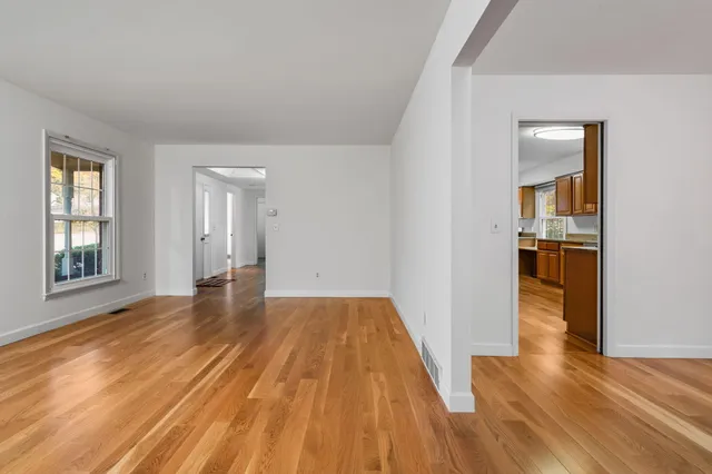 $630,000 | 3620 Charter Place, Ann Arbor, MI 48105