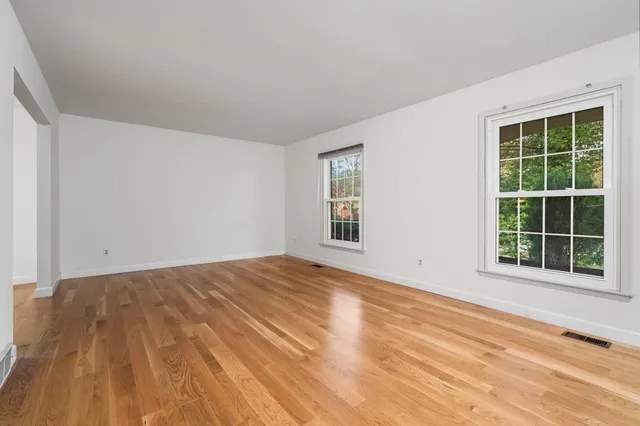 $630,000 | 3620 Charter Place, Ann Arbor, MI 48105