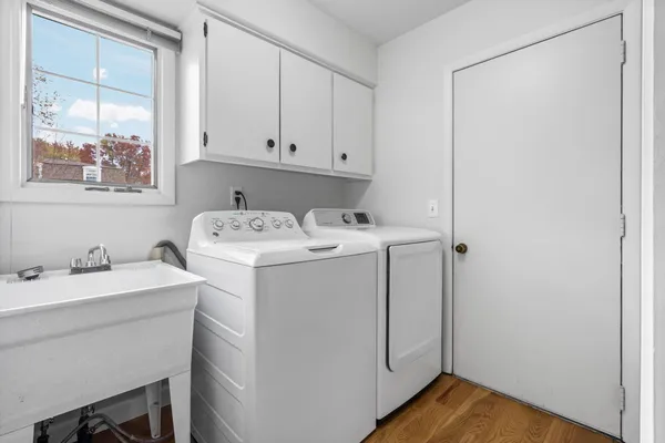 $600,000 | 3620 Charter Place, Ann Arbor, MI 48105