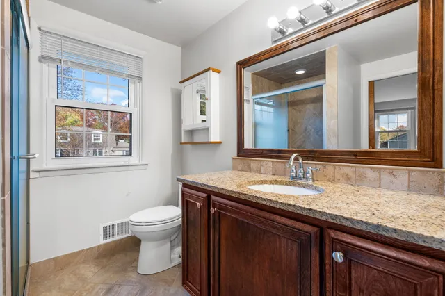 $630,000 | 3620 Charter Place, Ann Arbor, MI 48105