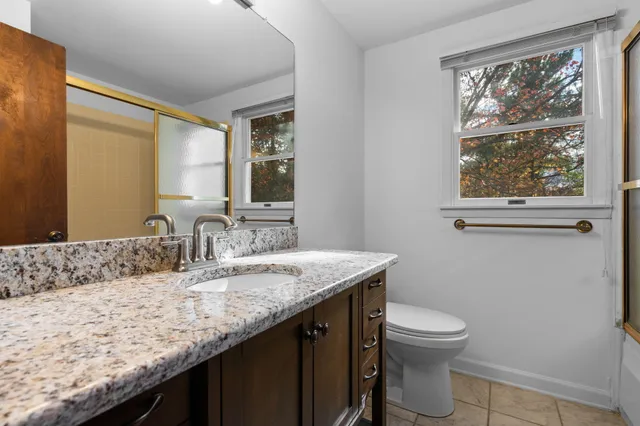 $630,000 | 3620 Charter Place, Ann Arbor, MI 48105