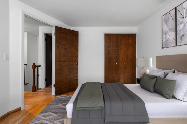 $630,000 | 3620 Charter Place, Ann Arbor, MI 48105