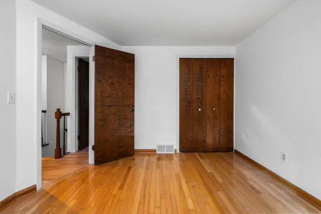 $630,000 | 3620 Charter Place, Ann Arbor, MI 48105