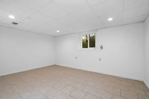 $600,000 | 3620 Charter Place, Ann Arbor, MI 48105