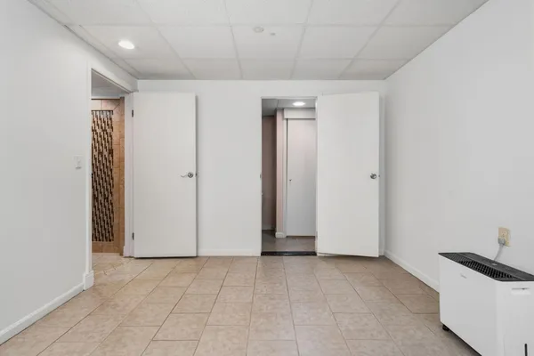 $600,000 | 3620 Charter Place, Ann Arbor, MI 48105