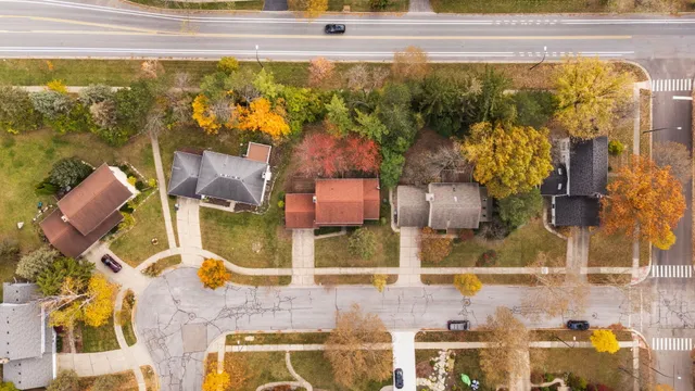 $630,000 | 3620 Charter Place, Ann Arbor, MI 48105