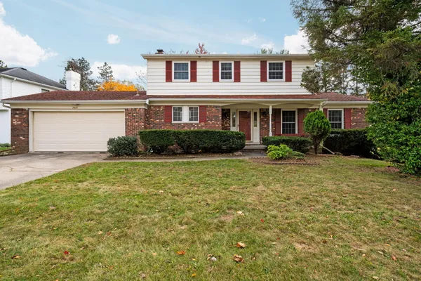 $600,000 | 3620 Charter Place, Ann Arbor, MI 48105