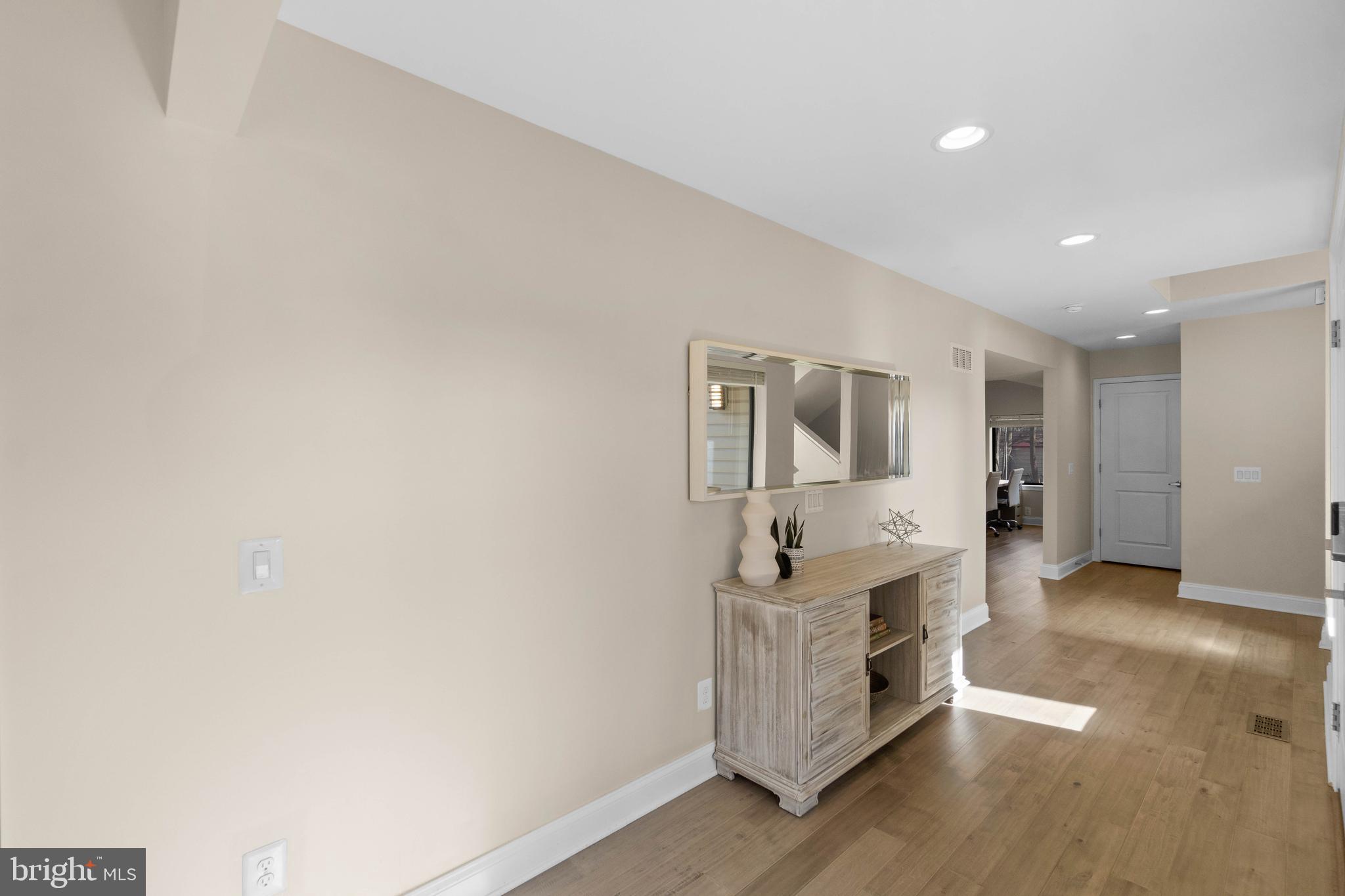 315 Delight Meadows Road Reisterstown, MD 21136 - Photo 6 of 48 Foyer