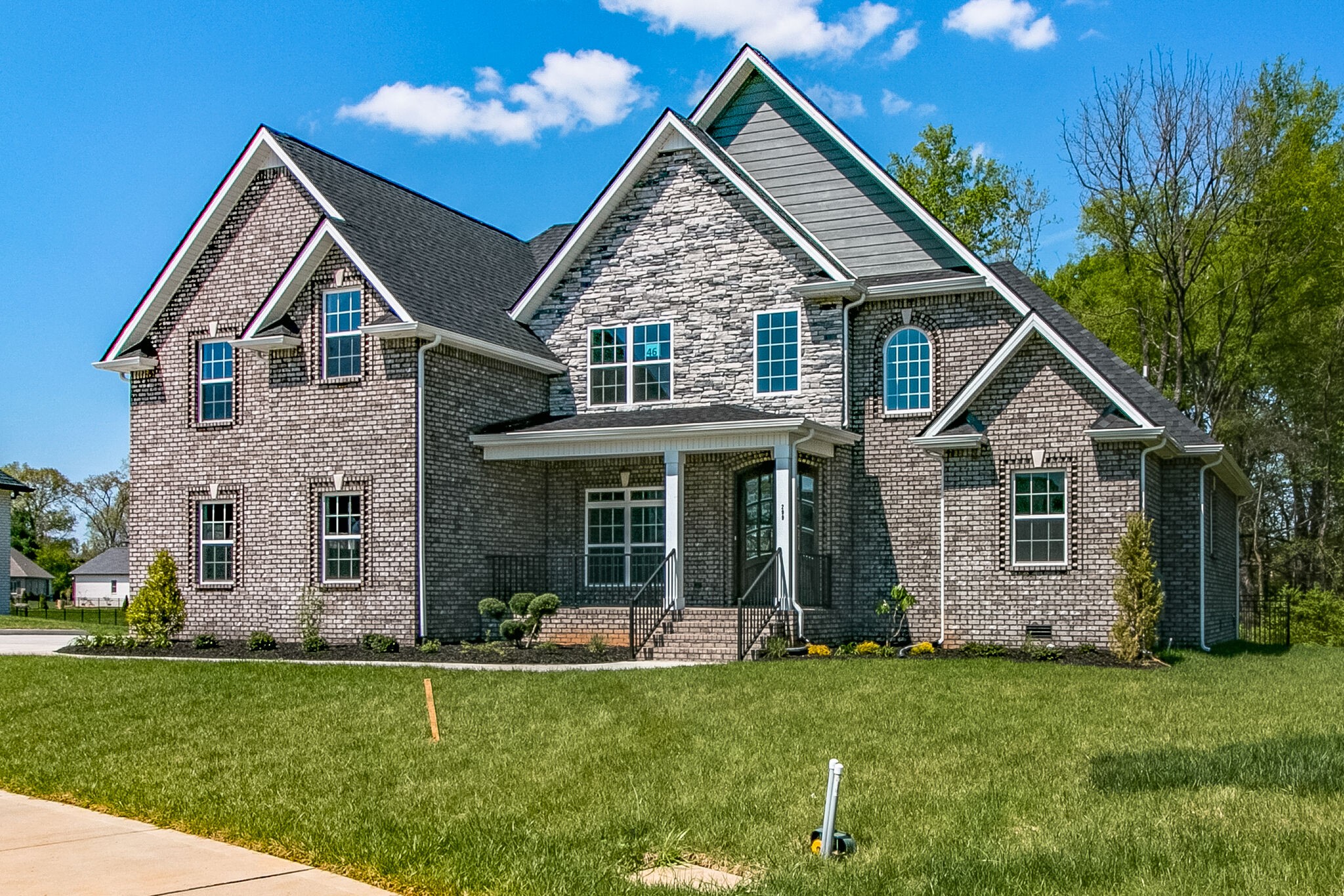 259 Harrowgate Drive Clarksville, TN 37043 - Photo 3 of 39 a front view of a house with a yard