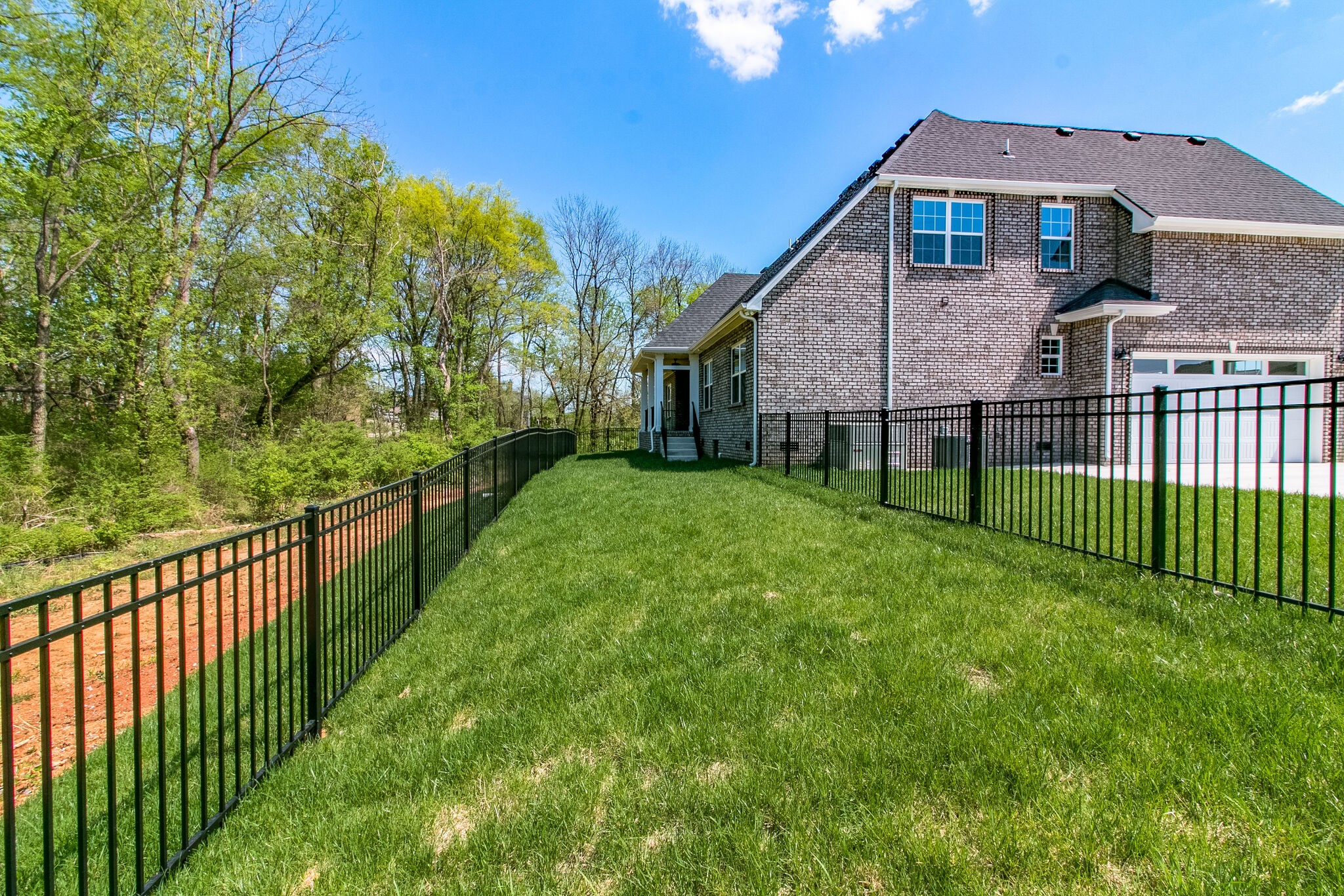 259 Harrowgate Drive Clarksville, TN 37043 - Photo 37 of 39 a view of a house with a yard