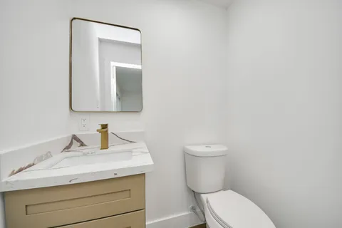 $1,095,000 | 12318 Queensbury Lane, Houston, TX 77024