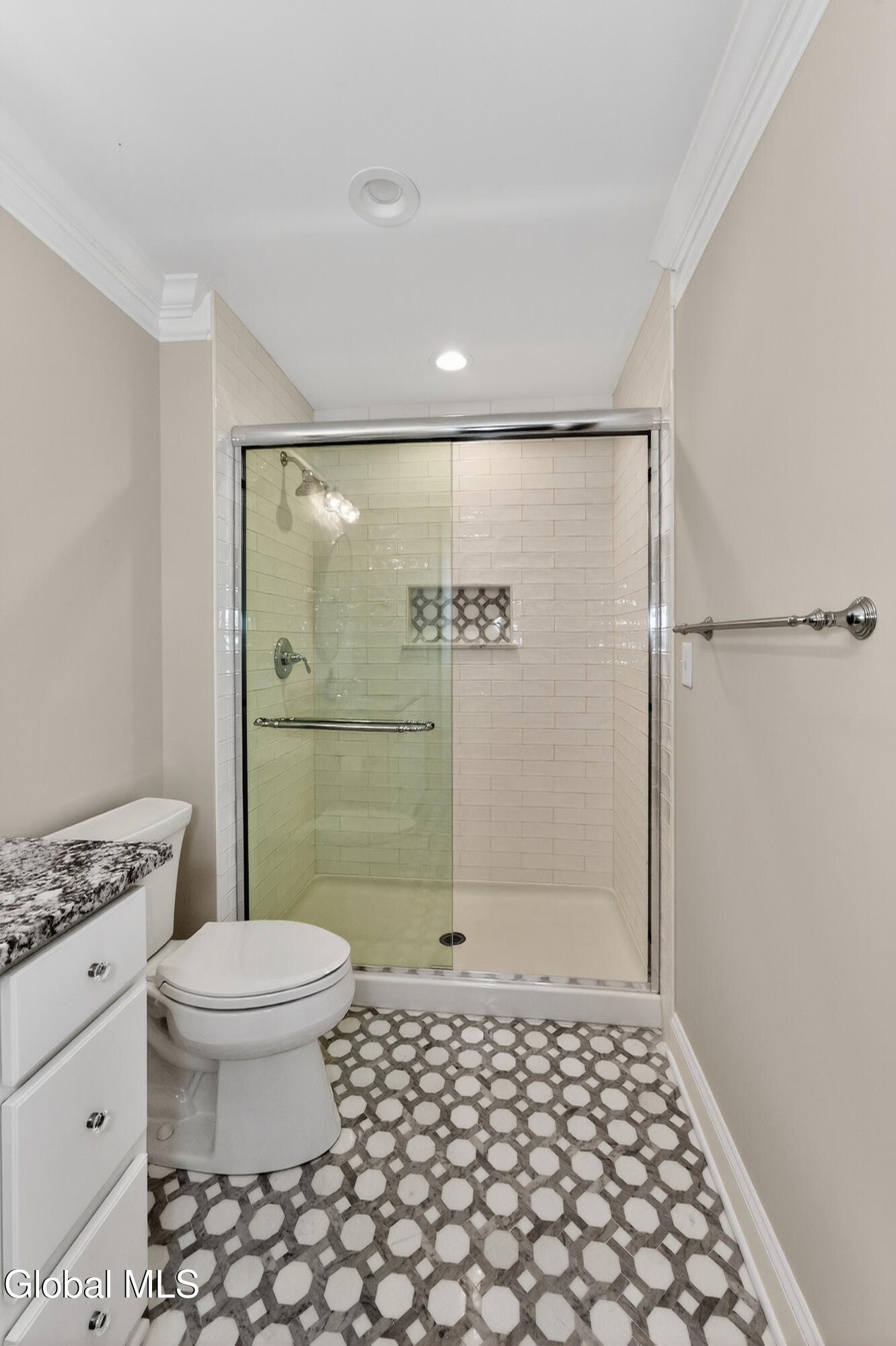 38 Cambridge Way Colonie, NY 12110 - Photo 48 of 57 9 Bathroom 5