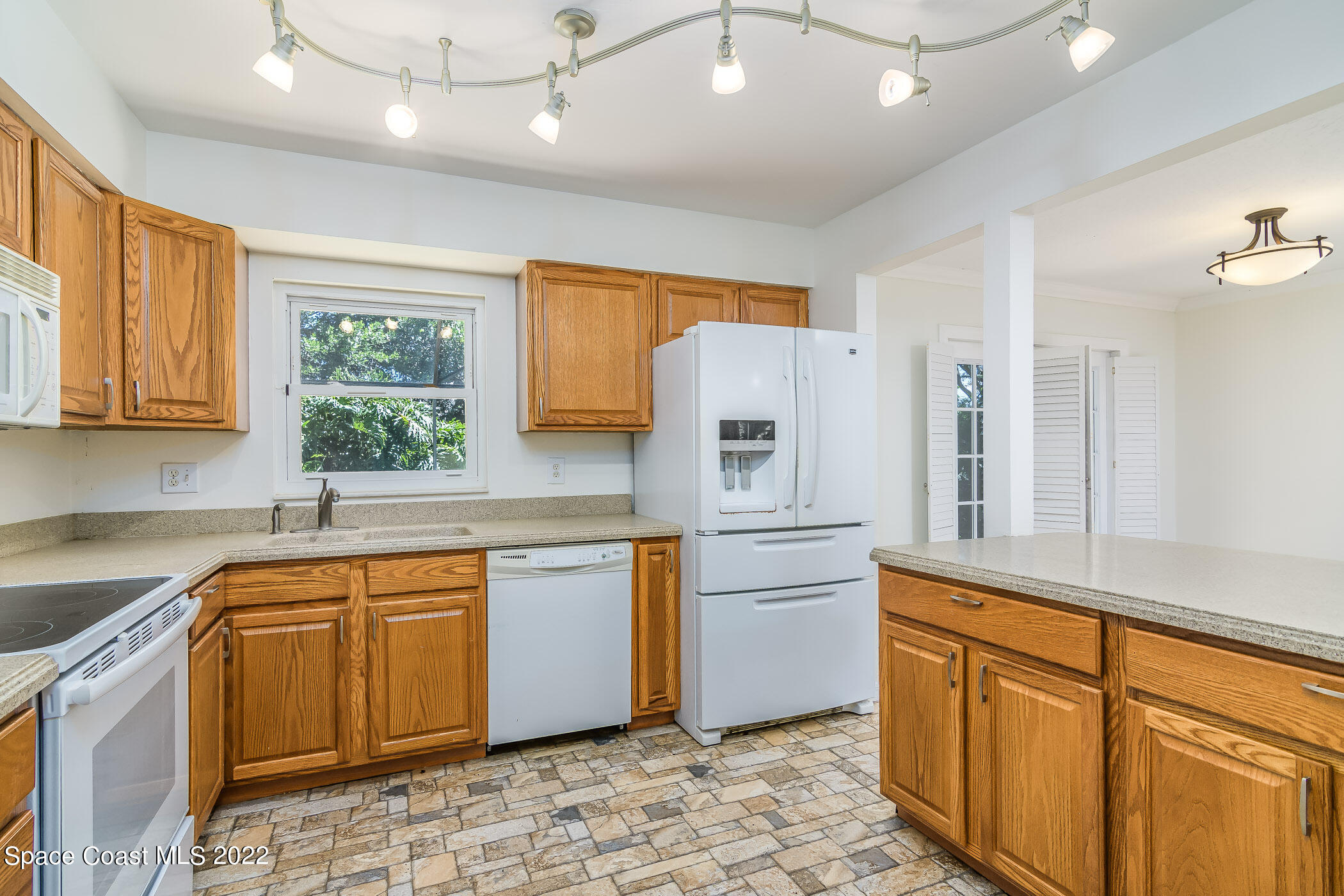 6645 Corto Road Cocoa, FL 32927 - Photo 3 of 16 Corto-13