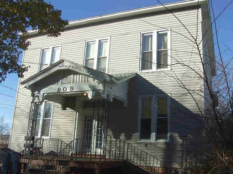 809 North Sherman Street Bay City, MI 48708 - Photo 2 of 6