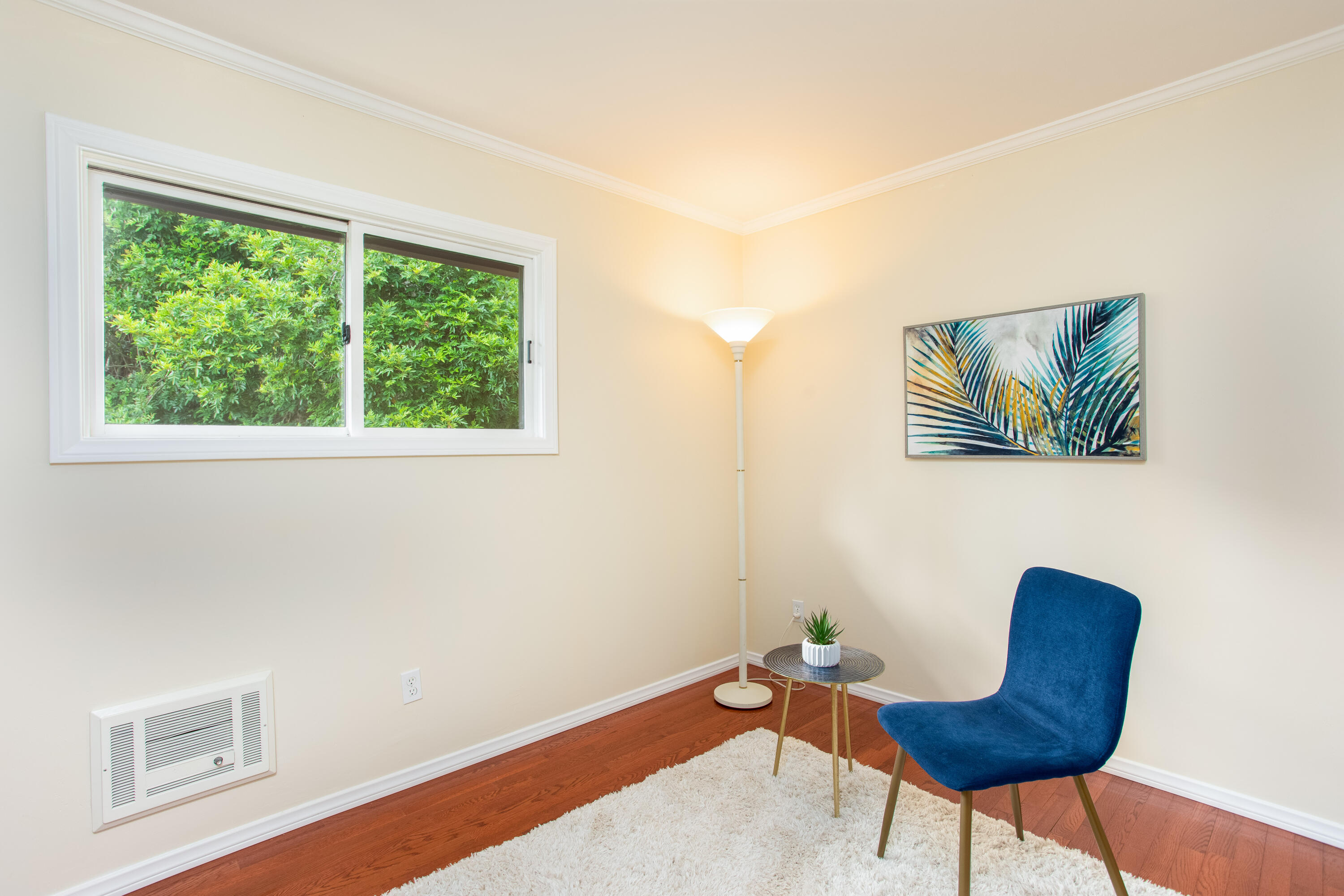 853 Fellowship Road Santa Barbara, CA 93109 - Photo 18 of 34 a room with furniture and a window