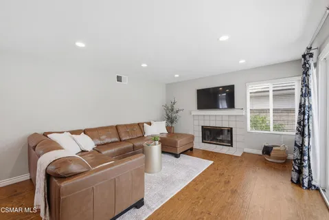 $1,540,000 | 5377 Evanwood Avenue, Oak Park, CA 91377