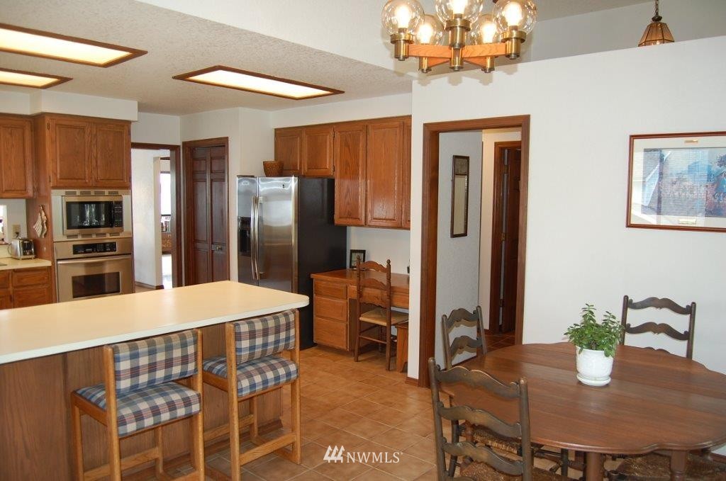 5040 Meridian Road Northeast Olympia, WA 98516 - Photo 12 of 25 Gallery Image 12