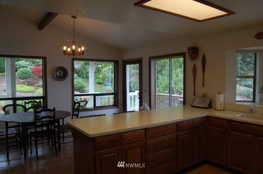 5040 Meridian Road Northeast Olympia, WA 98516 - Photo 14 of 25 Gallery Image 14