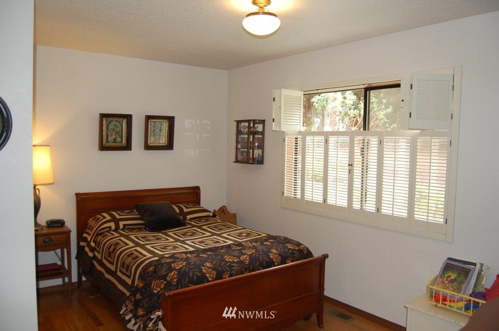 5040 Meridian Road Northeast Olympia, WA 98516 - Photo 22 of 25 Gallery Image 22