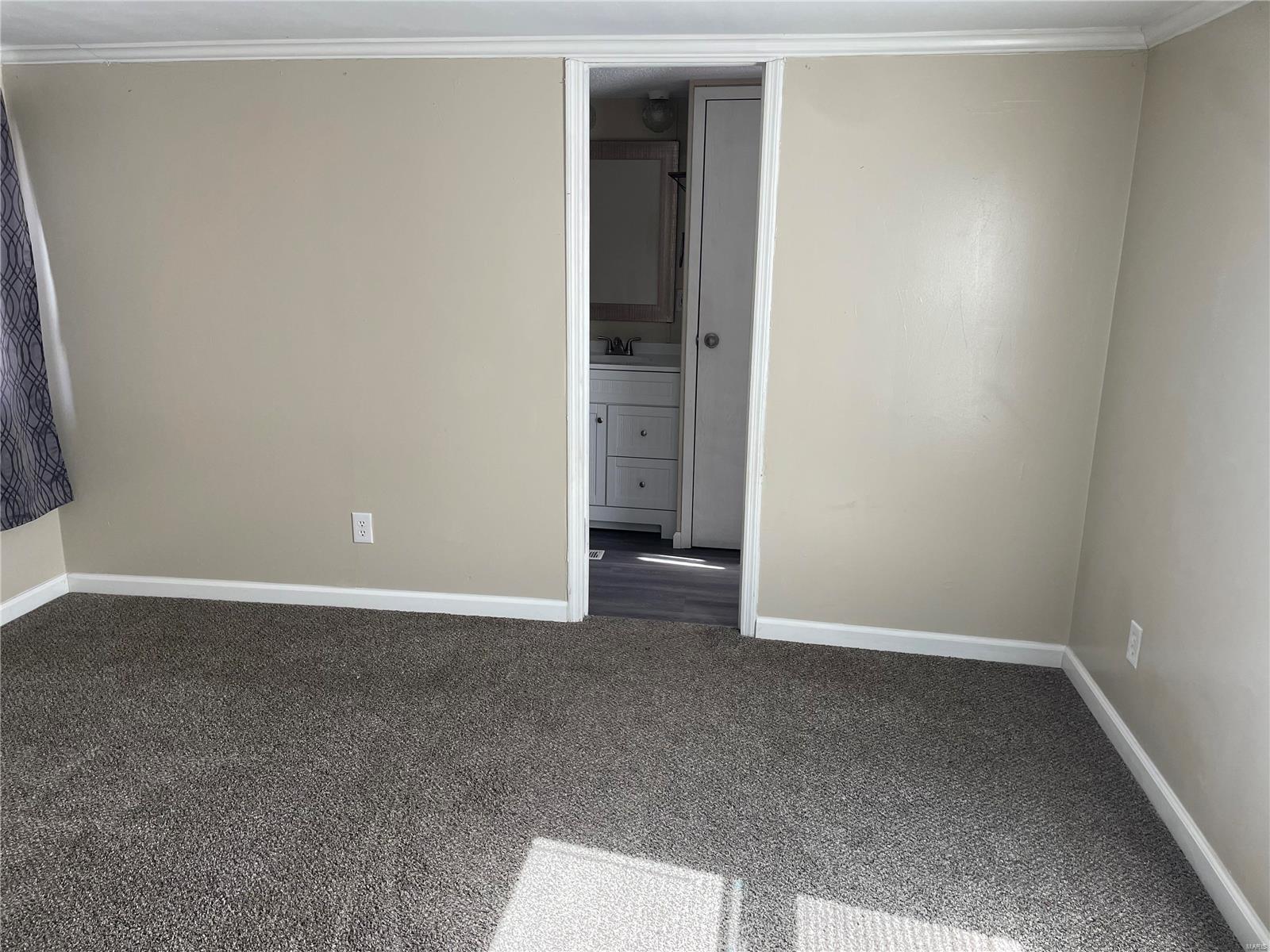 812 Pine Ridge Drive Fenton, MO 63026 - Photo 5 of 7